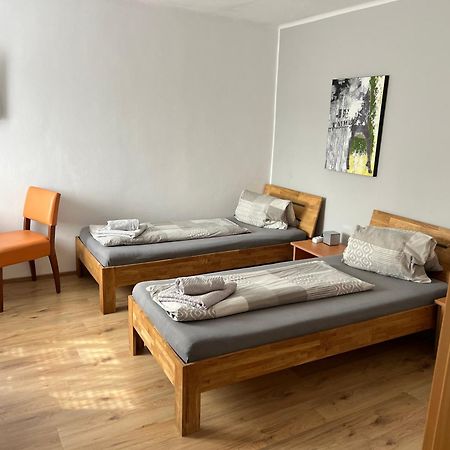 Roccos Raum Hotel Капфенберг Екстериор снимка