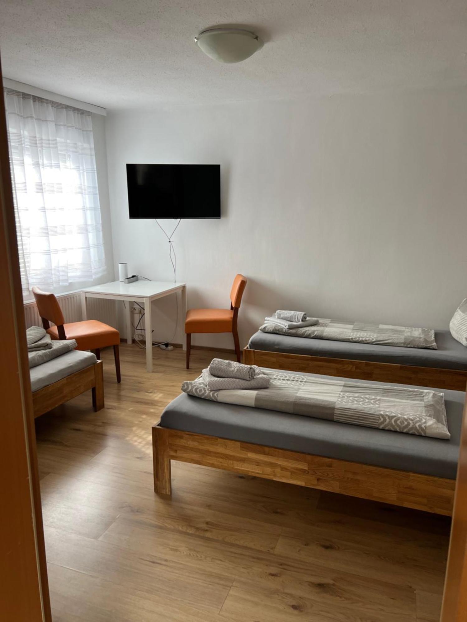 Roccos Raum Hotel Капфенберг Екстериор снимка