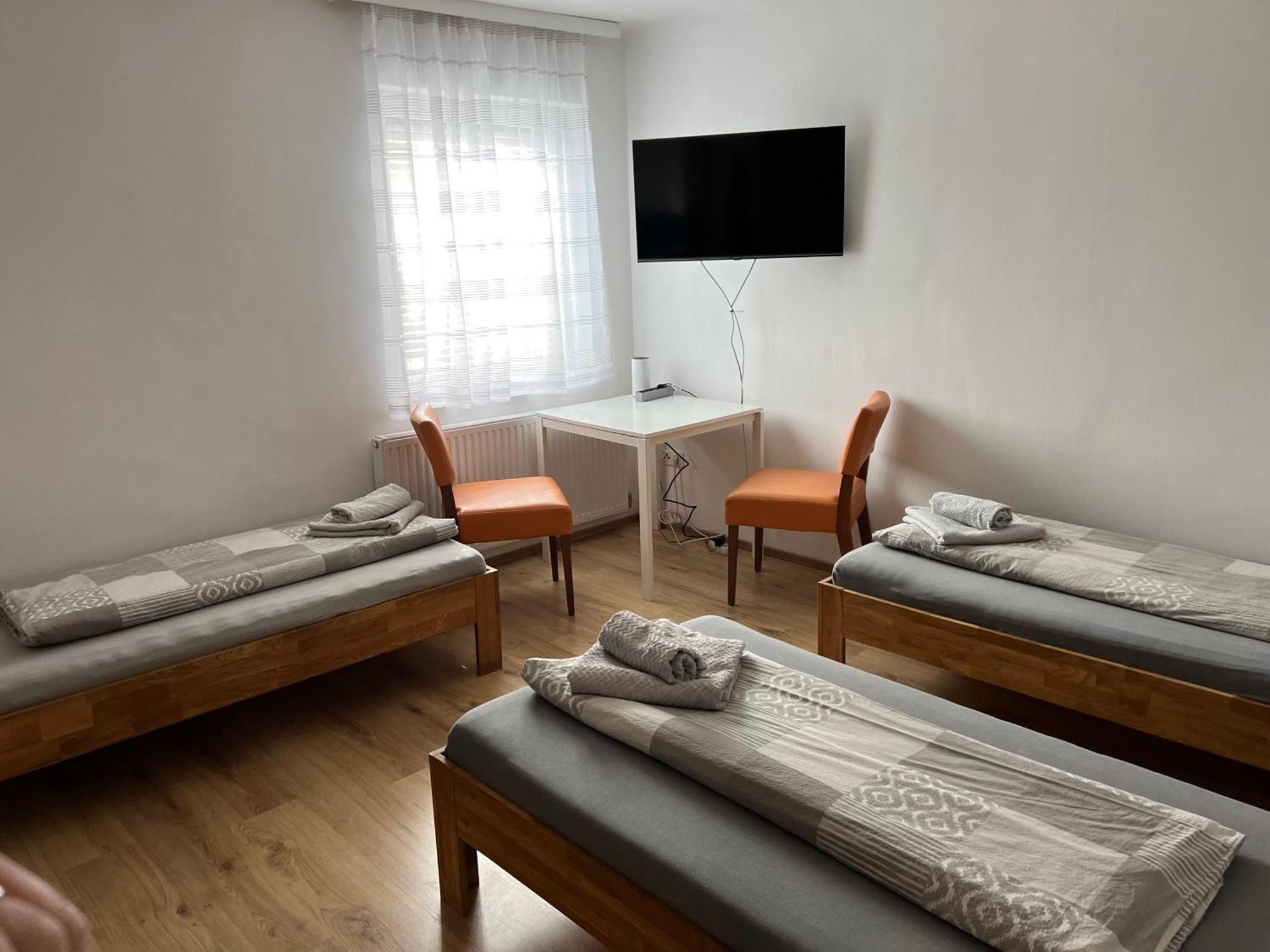 Roccos Raum Hotel Капфенберг Екстериор снимка