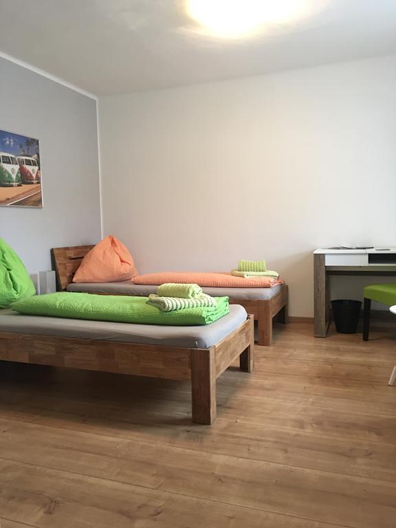 Roccos Raum Hotel Капфенберг Екстериор снимка